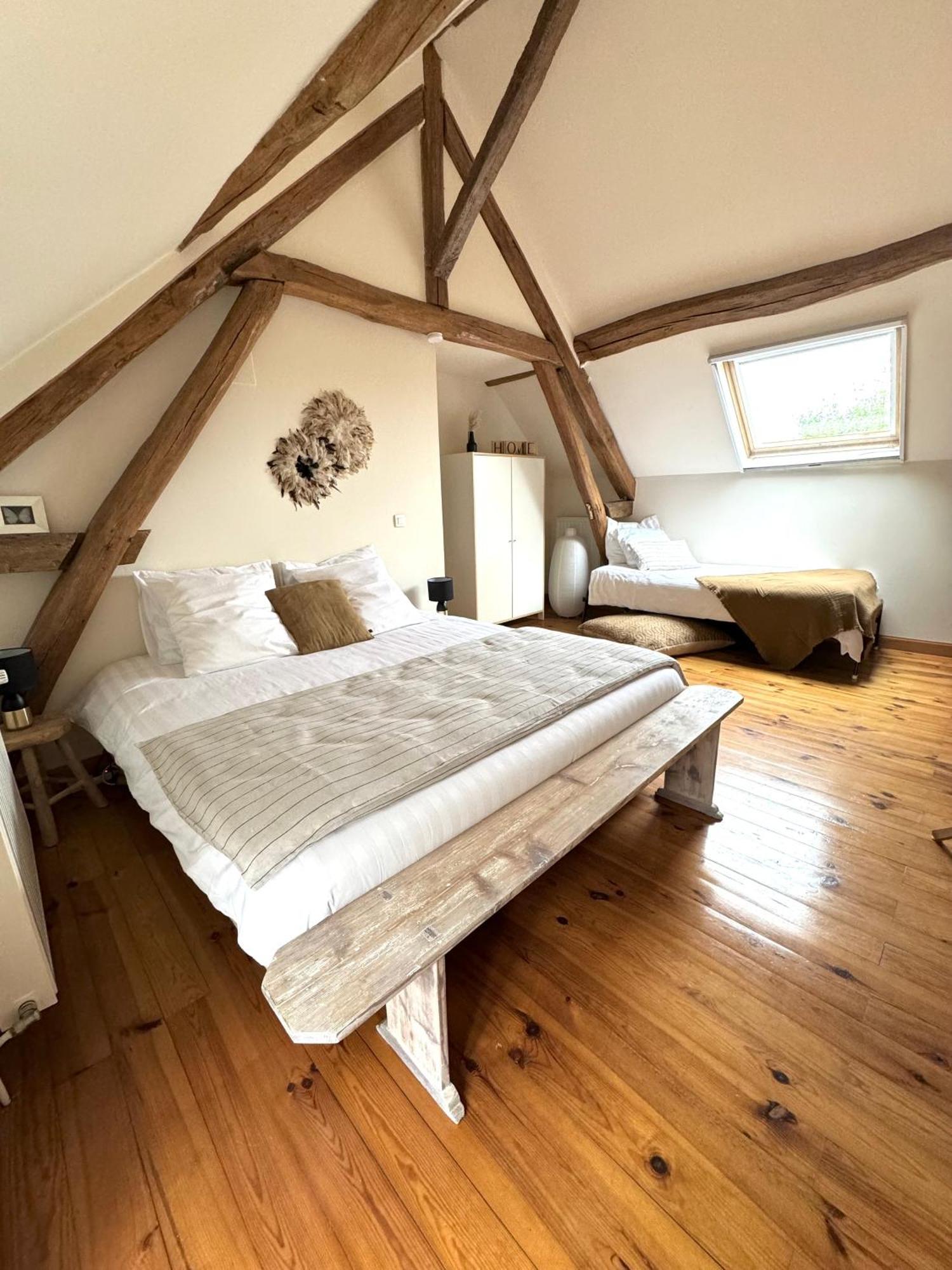 Le Moulin D Olivet Bed & Breakfast Orbigny Exterior photo